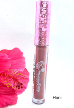 Muat gambar ke penampil Galeri, Metallic LipGloss
